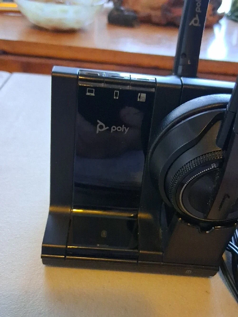POL wireless headset